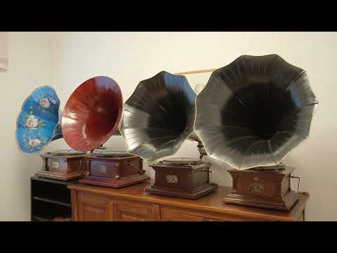 Gramophone and Dorothe Morrow's Aristocrats