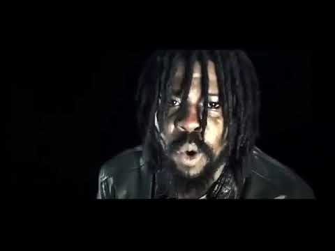 Don Tippa - Hustle (official video) To watch the full video click on the link https://youtu.be/jKXGu