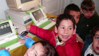 preview picture of video 'Plan Ceibal en la Escuela Especial N° 205 Obra Morquio de Montevideo'