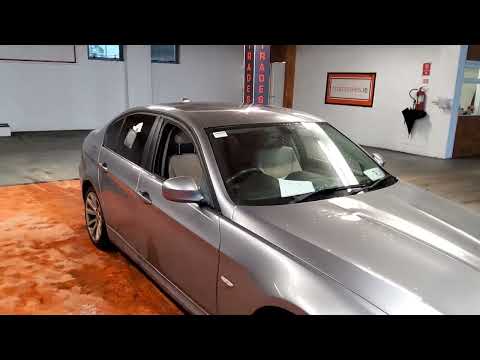 BMW 3-Series 2010 - Image 2