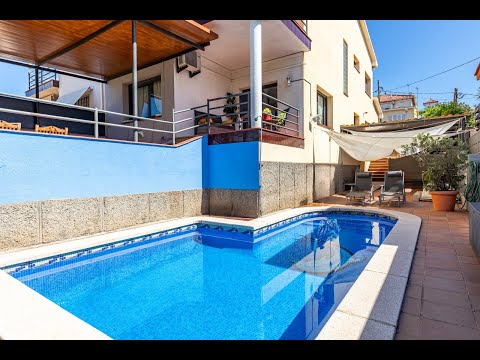 Video del inmueble Semi-detached villa with private pool and unobstructed views in El Masnou