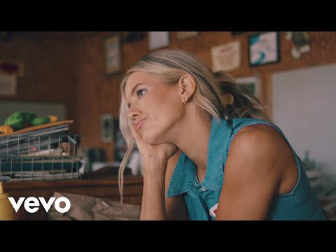 Mackenzie Carpenter - Don't Mess With Exes (Official Music Video)