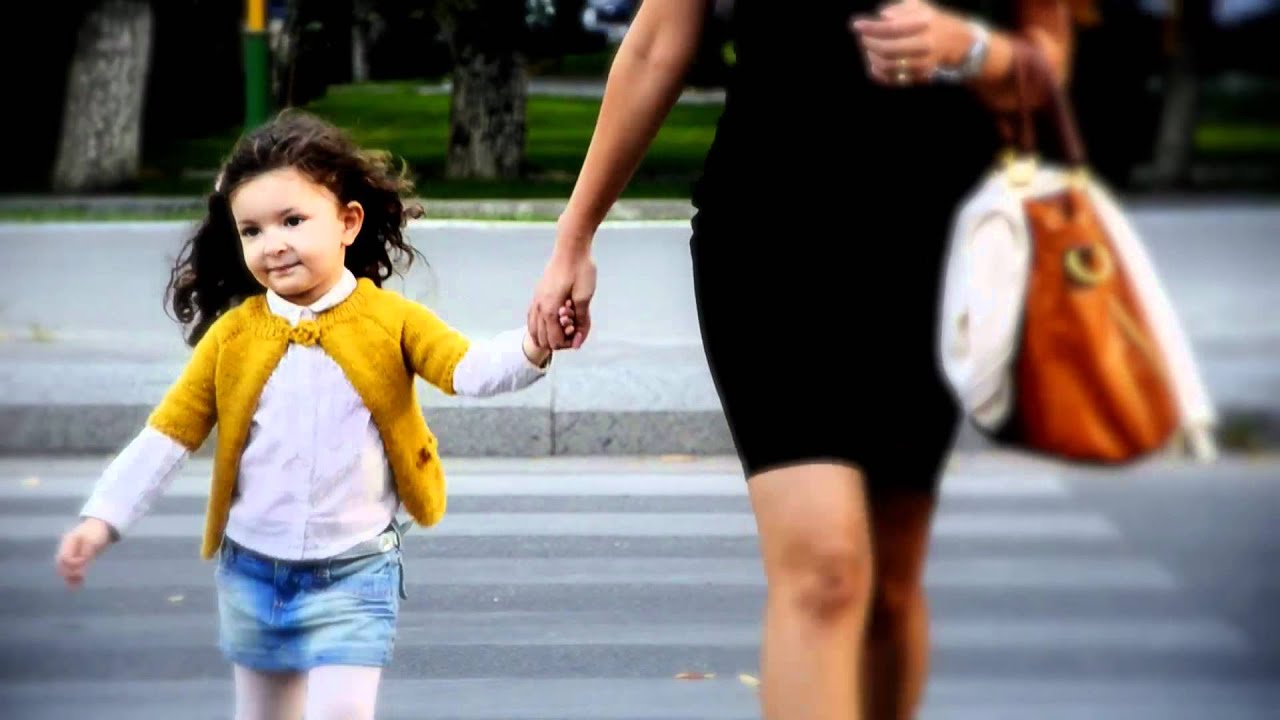 Uşaq Qaynar Xətti videosu