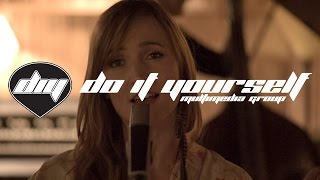 ALEXANDER BROWN - Hallelujah (feat. Uhre) [Official acoustic video]