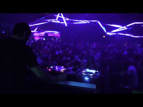 Blaise Syncrophone set at "Trus'me & syncrophone"