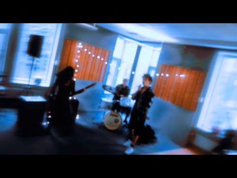 Grommet - Half In Red [music video]