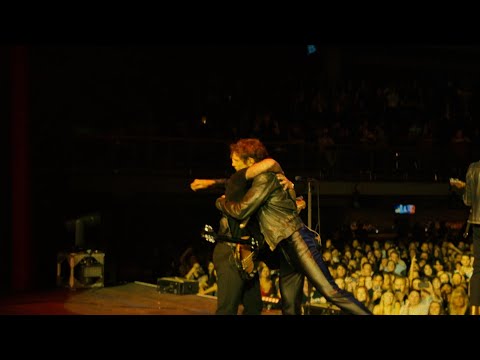 Video thumbnail for ON TOP OF THE WORLD (LIVE FROM THE MGM MUSIC HALL AT FENWAY PARK)