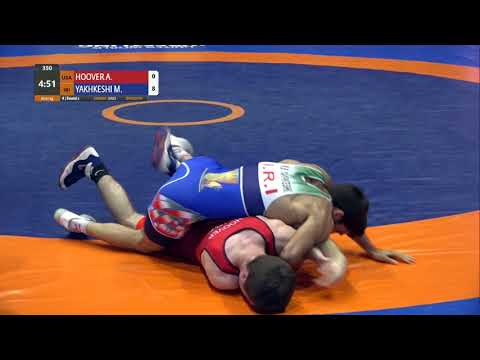 Round 2 FS - 61 kg: A. HOOVER (USA) v. M. YAKHKESHI (IRI)