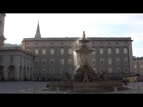 Salzburg 12.10.2014 Springbrunnen in der Nachmittags-Sonne
