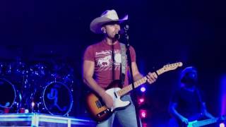 Love me or leave me alone Dustin Lynch Reno, NV June 14, 2017