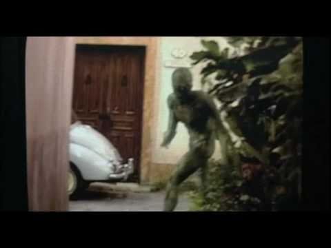 Signs "The Alien" 2002 movie scene