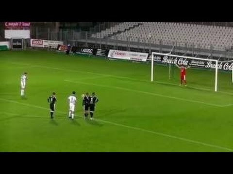 The impressive triple save from French goalkeeper | Vannes OC 3 0 TA Rennes (CFA 2)
