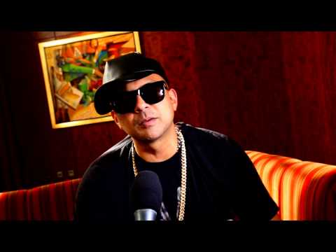 Sean Paul representing for Sensithief