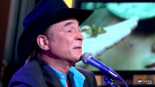 Clint Black Performs &#39;She Won&#39;t Let Go&#39; Memorial Day 2012 GMA ABC News