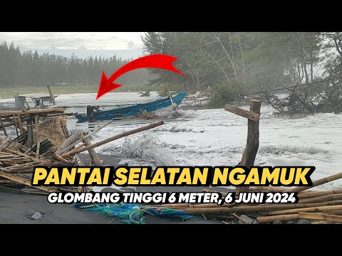 Terrifying!!! High Waves Sweep Away the South Coast of Lumajang Today