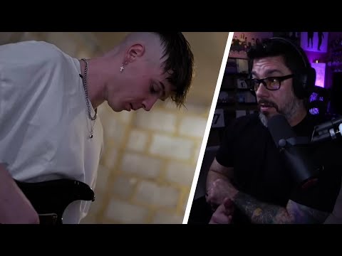 Director Reacts - Ren X Chinchilla - 'Chalk Outlines' (LIVE)
