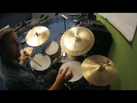 Jazz drum lesson: Elvin-isms 1 - "The illusion of free"