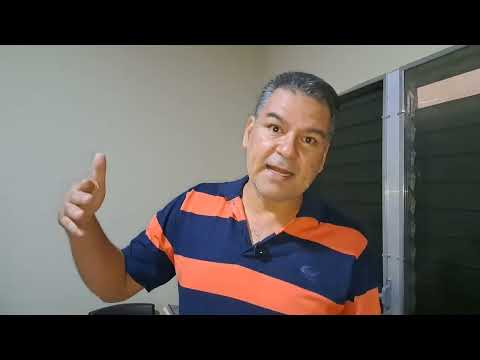 LIC. JORGE ALBERTO REGALADO DIRECTOR MUNICIPAL DE EDUCACION DE TRINIDAD SANTA BARBARA.