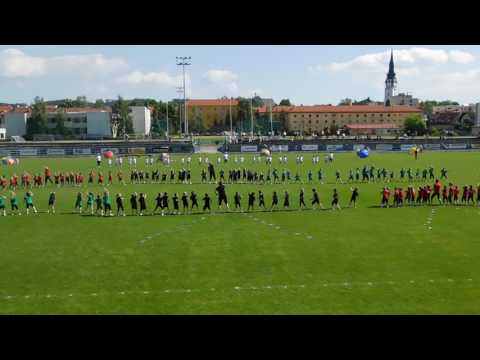 VIDEO priamo z miesta: Na novoveskom štadióne ožila spartakiáda!