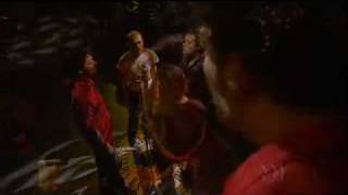 Tripod and Eddie Perfect &quot;Middle-of-the-Air&quot;