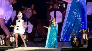 Idina Menzel &amp; Taylor Swift - Let It Go (Live!)