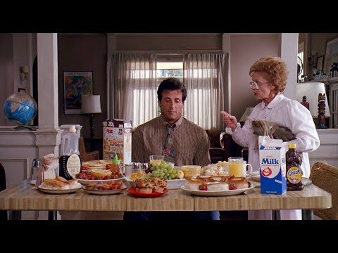 Stop! Or My Mom Will Shoot (1992) - Breakfast scene