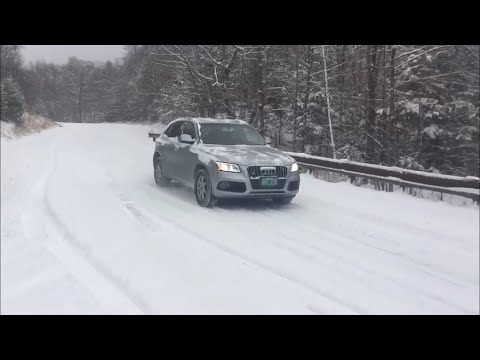 2016 Audi Q5 3.0 TDI: Full ABS Stop Downhill on Ice