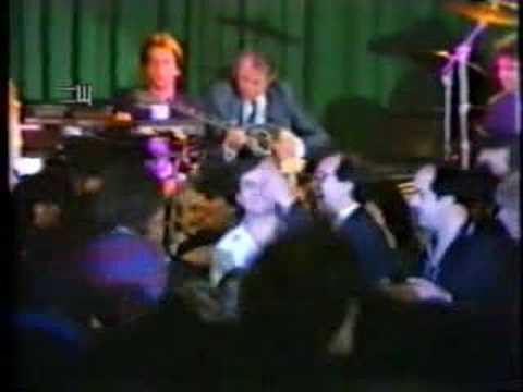 Yiannis Palaiologou - Ston kathrefti sou koitiesai.