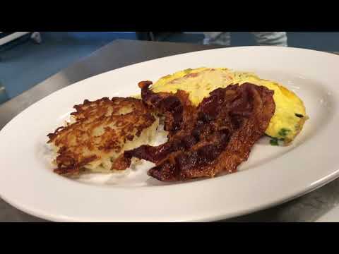 Chef Ruff & Barr Cook a 5-Star Breakfast!