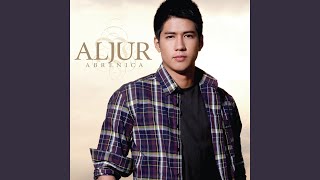 Download lagu Sayang Sayang mp3 Download lagu Sayang Sayang mp3