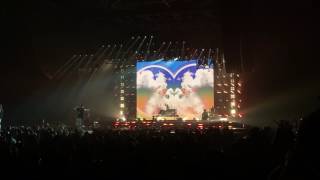 Life Is A Honeymoon- Florida Georgia Line (Tupelo, MS) 5-12-16