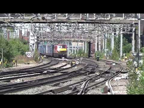 Stafford Railway Station 90049/90020 crosses onto the UFL with 4M25 on the 6th Aug 2018