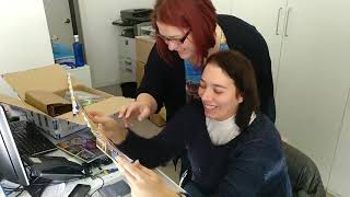 Presentación del calendario en los comercios