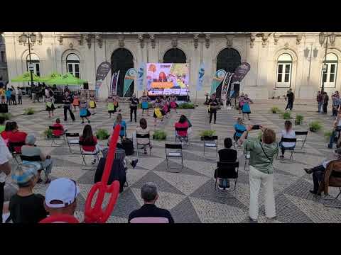 last night in Lisbon..stumbled across Traditional Portuguese folk dancers