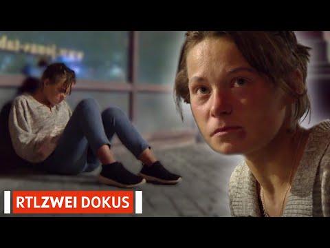 Broken at 21: Lara's life between love 💊 and a fight for survival 😥 | Tough Germany | RTLZWEI Doc...