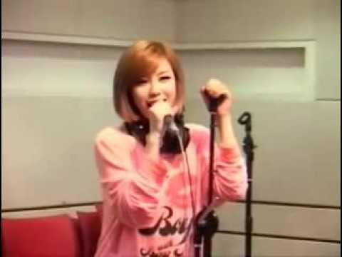 120918 시크릿 Secret Poison live Younha Starry Night Radio (with BAP watching)