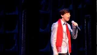 Daniel Mata singing O Holy Night at the Fox Theatre