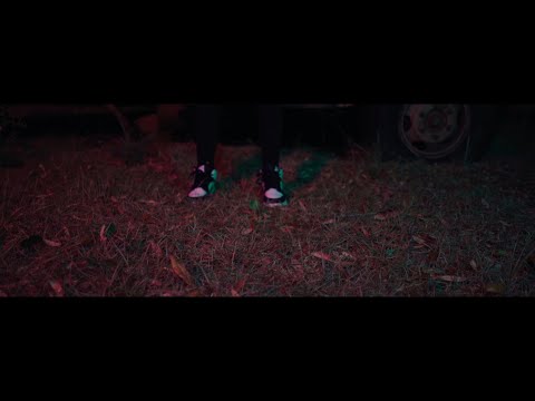 Jinys - Fluye - Jinys (feat. Daffy El Audio) (ft. Daffy El Audio)