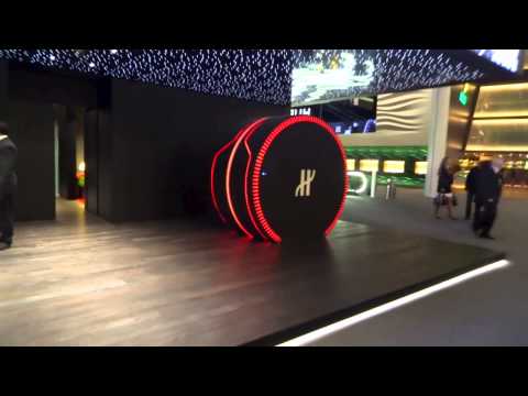 Behind the capsule : 3D video superimposed on reality, origin of a revolutionary concept.