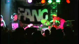 Fang "You're Cracked" live 2004