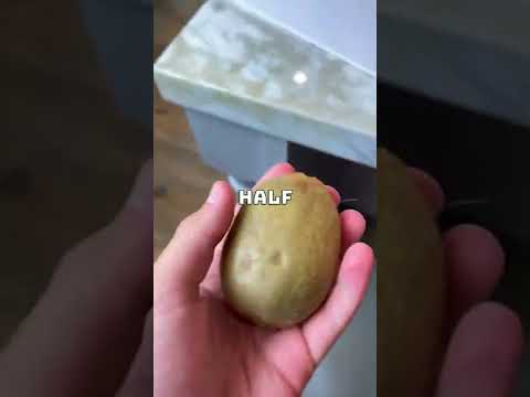 You’ve Been Eating Kiwi All Wrong!