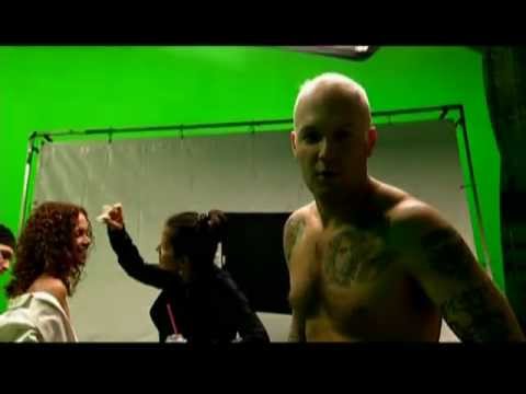 Limp Bizkit - Behind Blue Eyes (Making the Video)
