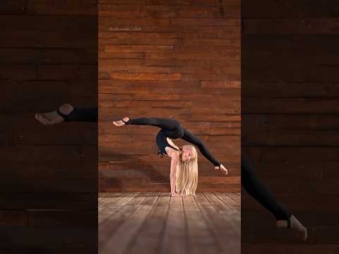 Lilah is extra flexible #dancephotography #slowmotion