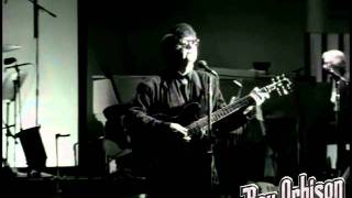 Roy Orbison - &quot;The Comedians&quot; from Black and White Night