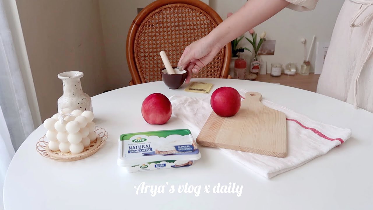 Vlog#52｜一天都吃了什麼🍑 青醬貝果🥯 韭菜煎餅、伯爵茶甜桃、辛拉麵🍜 What I eat in a day！