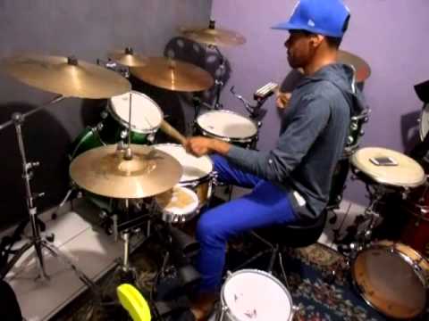 Salsa com pedal de samba.