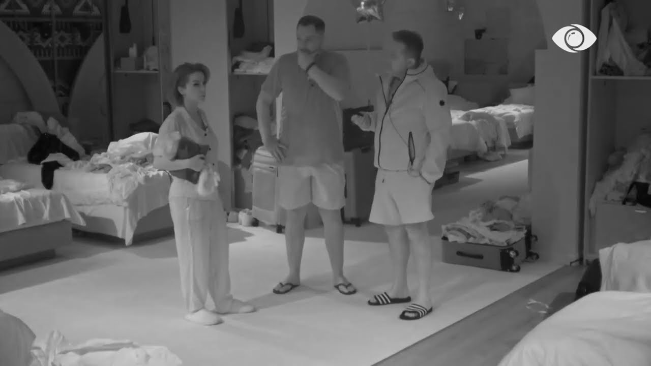 Heidin e ke shoqe?/ Egla përplaset me Rozën: Ec, ik se ma shpif kur flet…