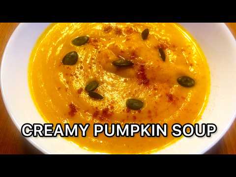 Best Creamy Pumpkin Soup / #recipe #lellaskitchen