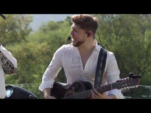 los Rojos y Lalo  mora