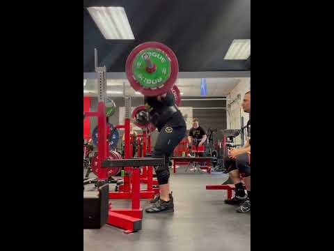 W1D1 Comp Squat 192.5x5@ 6
